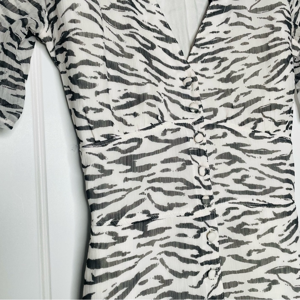 Abercrombie & Fitch Zebra Fit Button Up Mini Dress - Picture 4 of 7